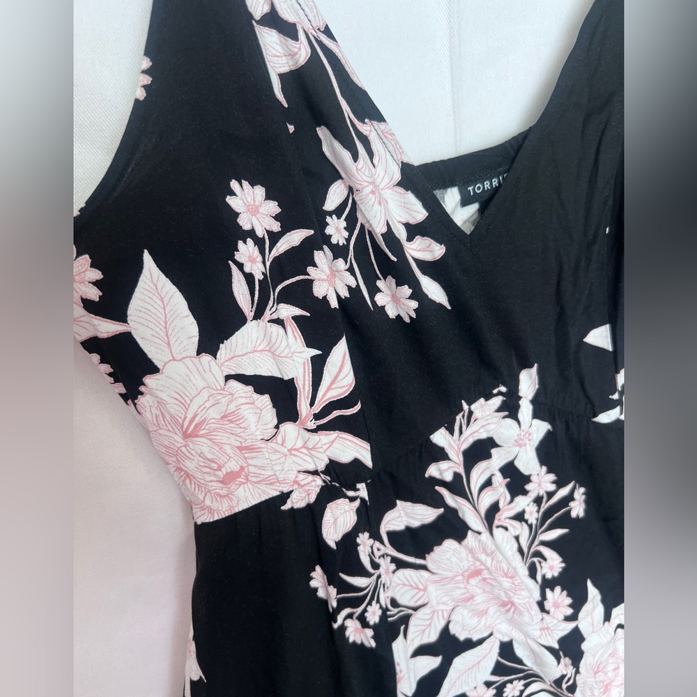 Torrid Black and Pink Floral Maxi Dress NWT size 12(0) - Picture 8 of 8